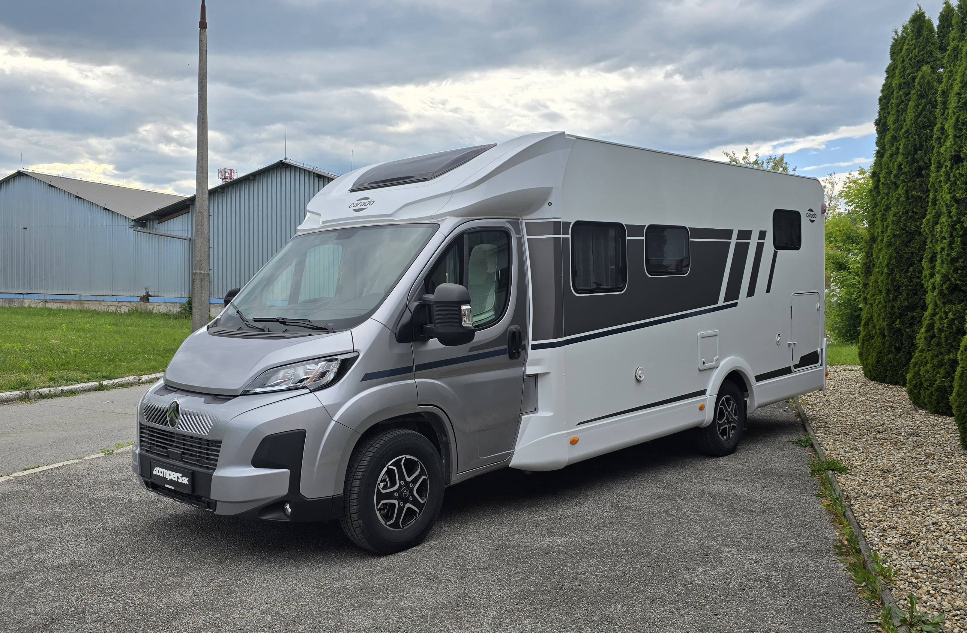 Carado T457 - 1