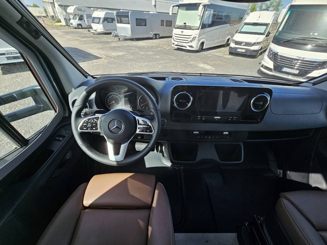 Hymer Venture S - 16