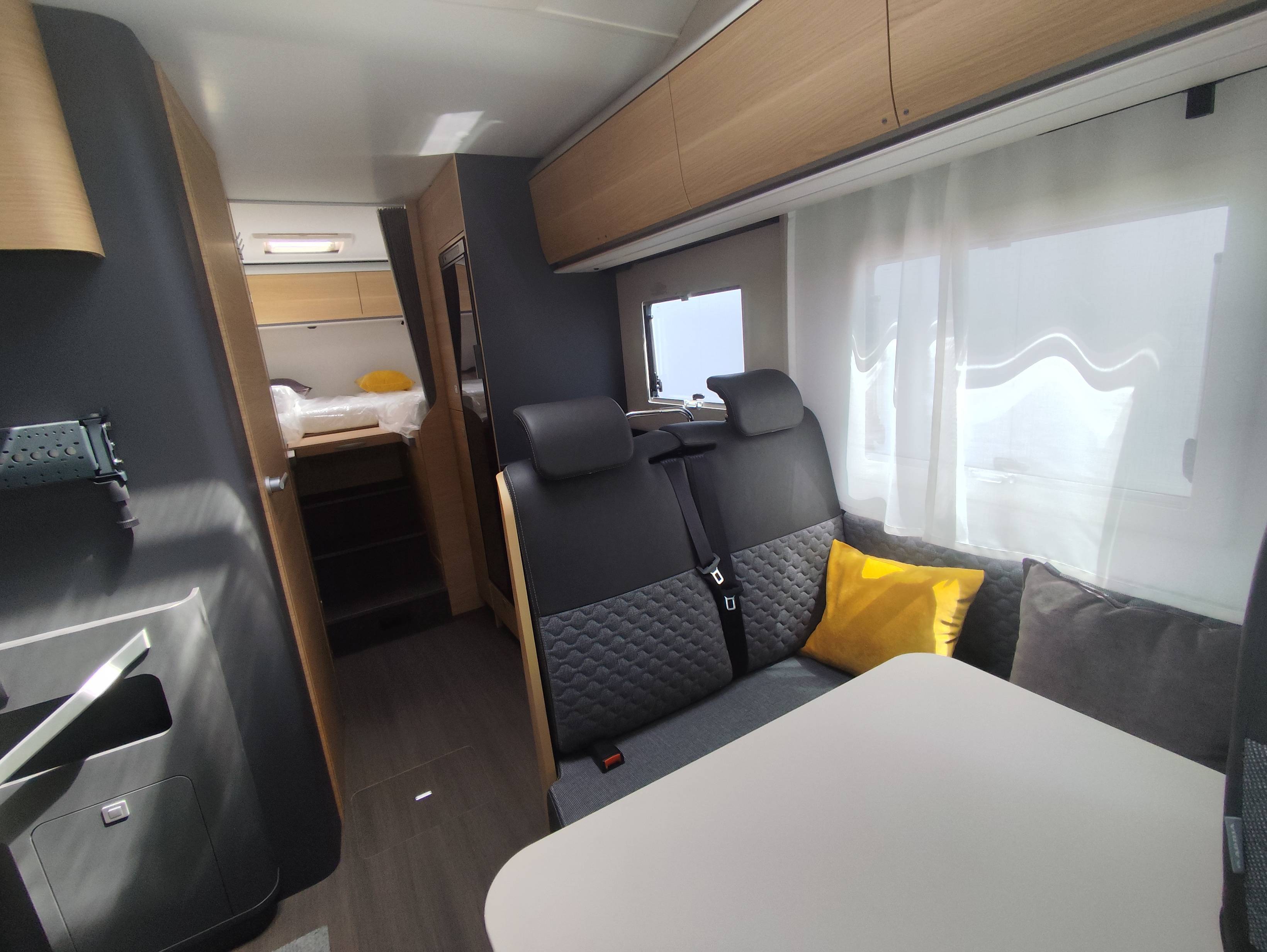 Coral XL Axess 660SL - 18