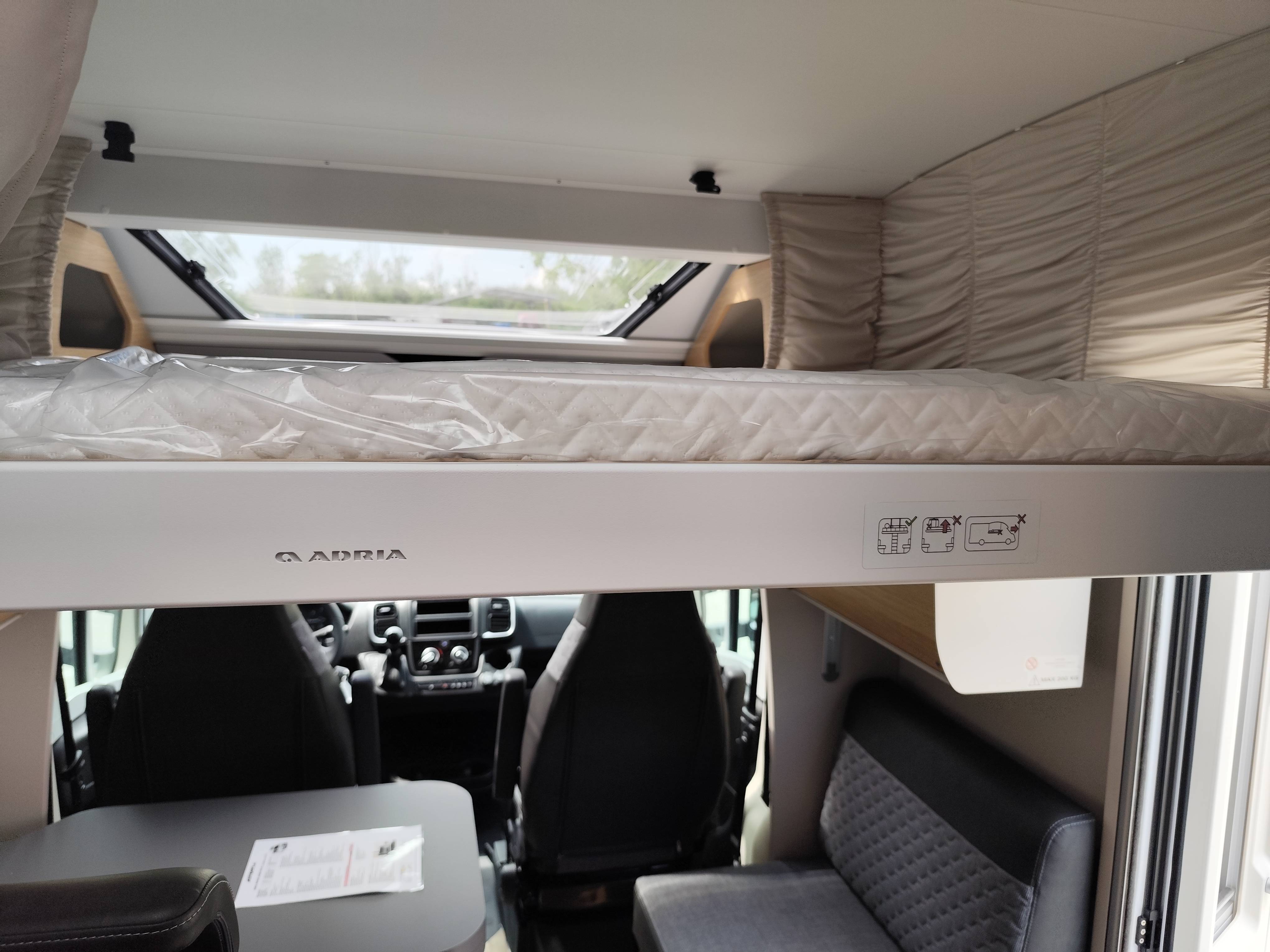 Adria Matrix Axess 670SL - 16