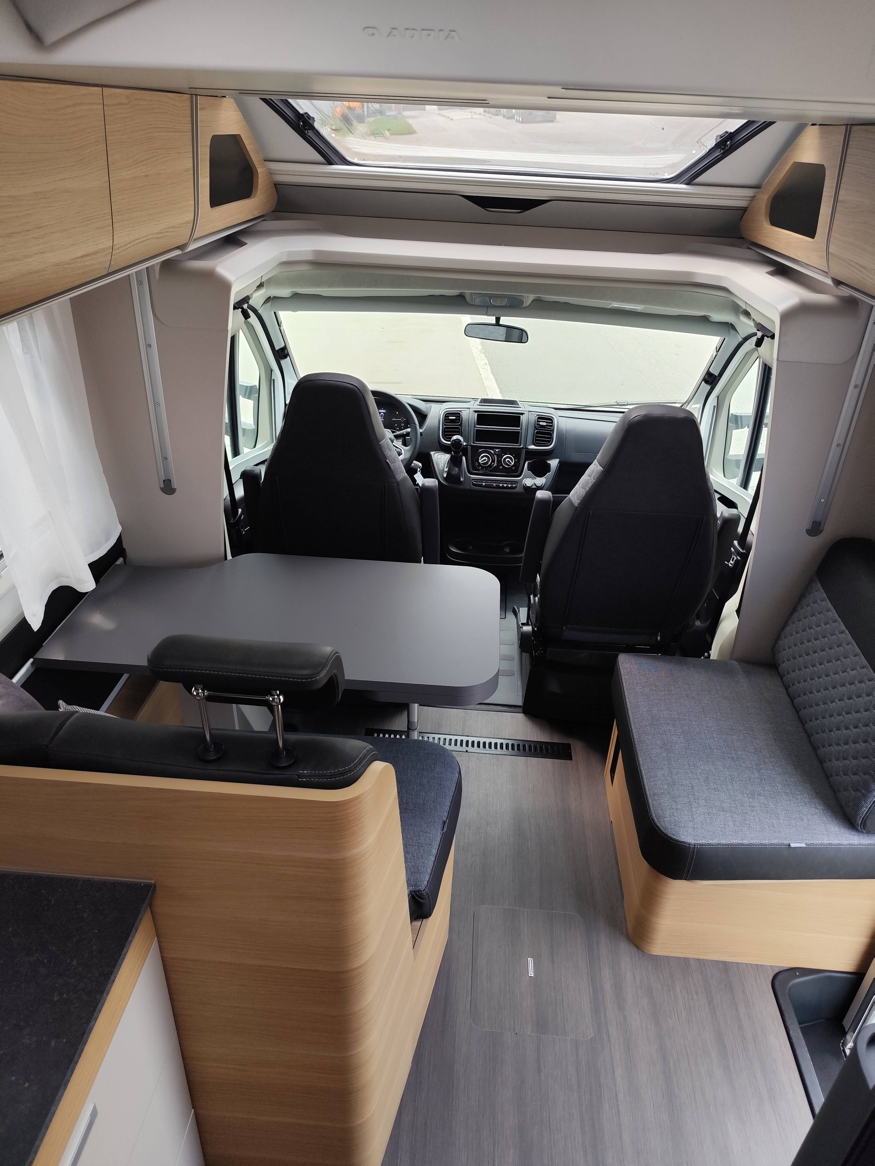 Adria Matrix Axess 670SL - 28