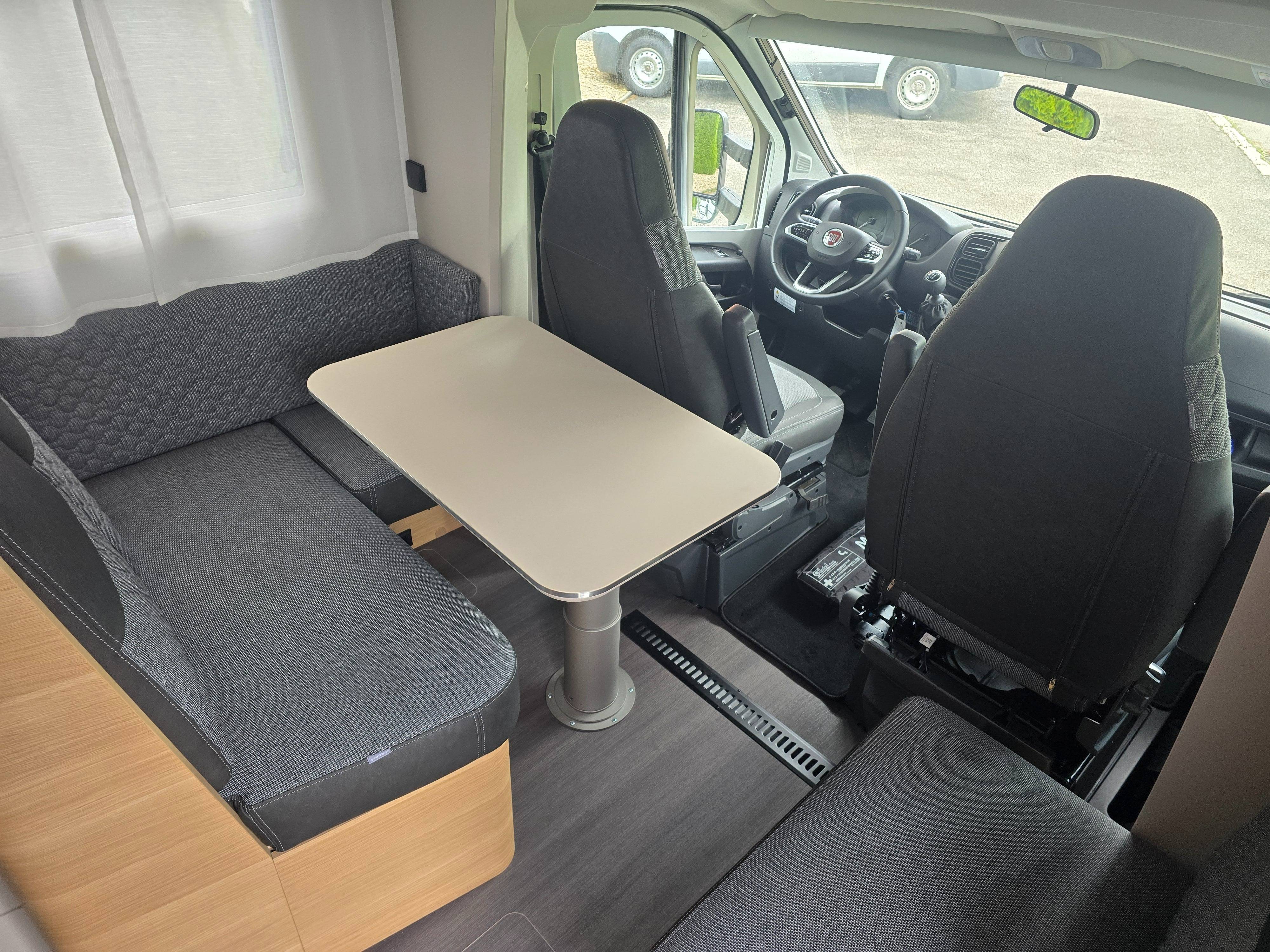 Adria Coral XL 660SL - 5