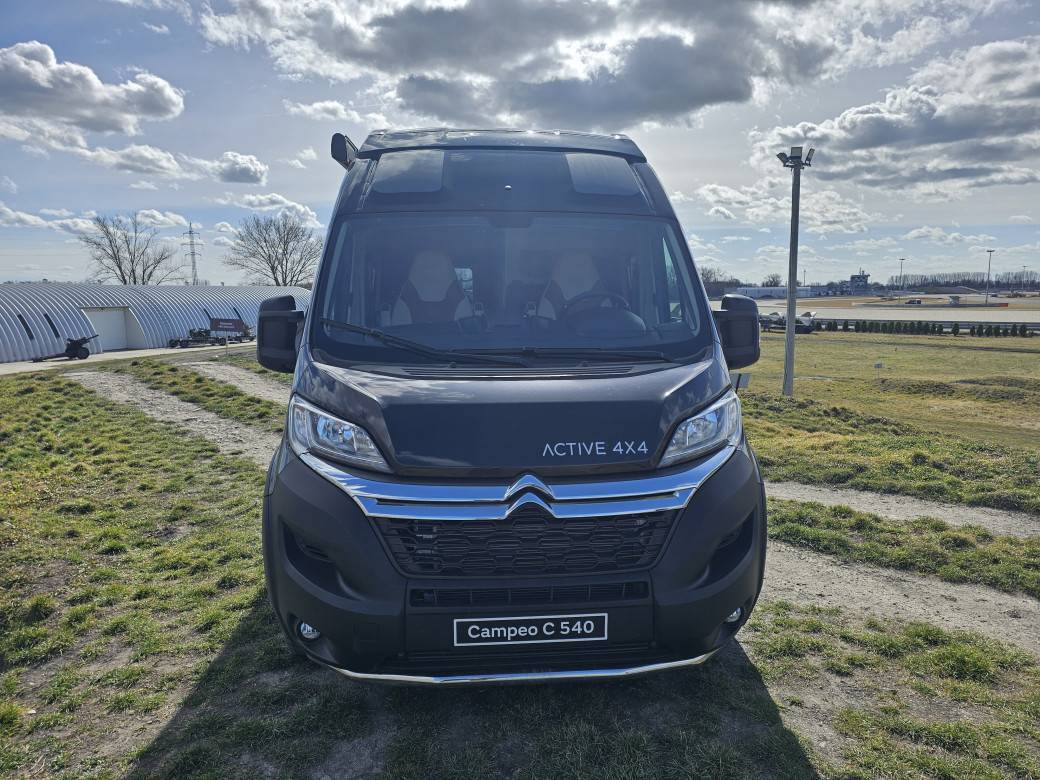 Cammper 4x4 bez nálepiek - 1