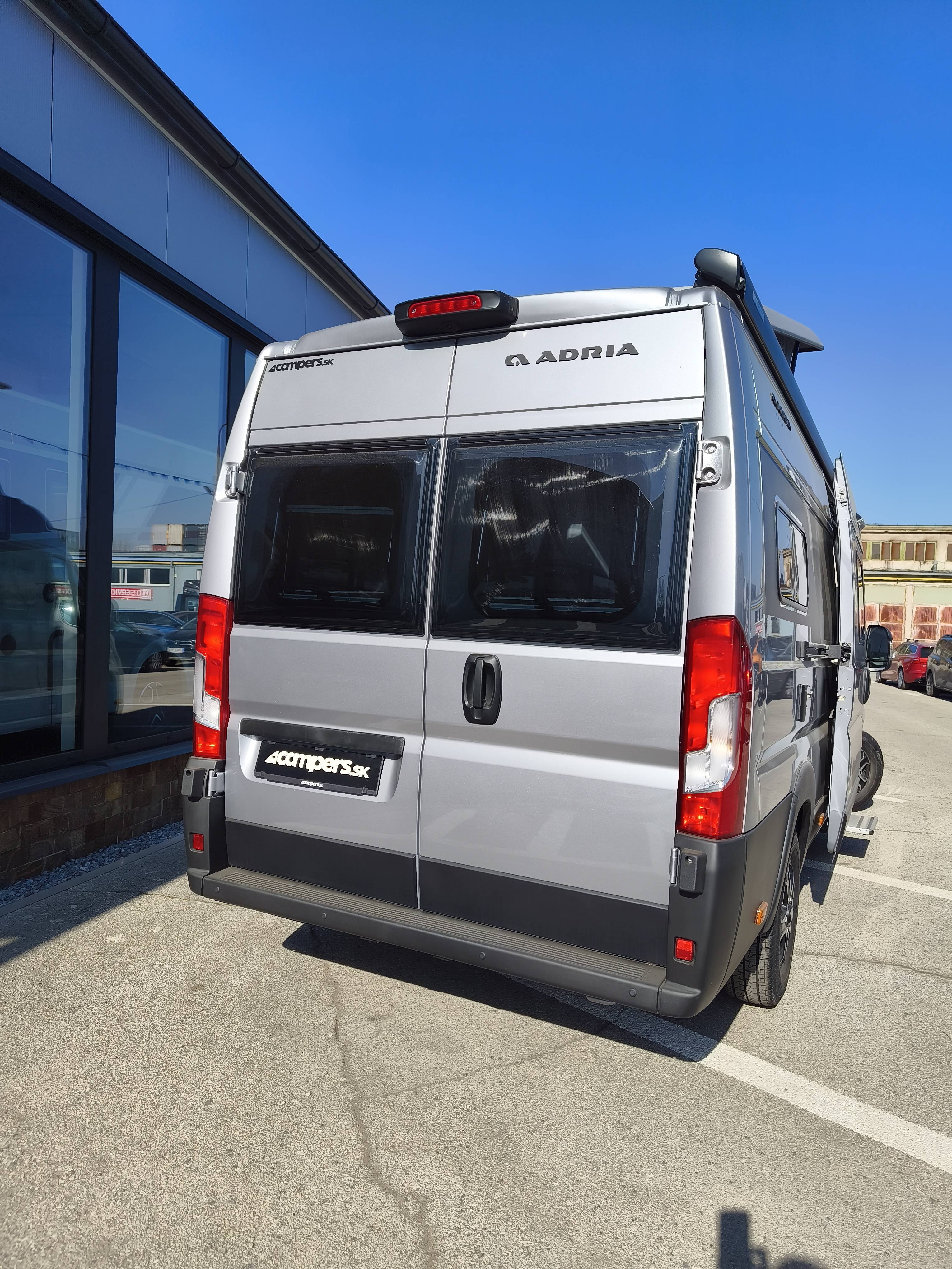 Adria Twin 640 SGX PTR 60Y - 8