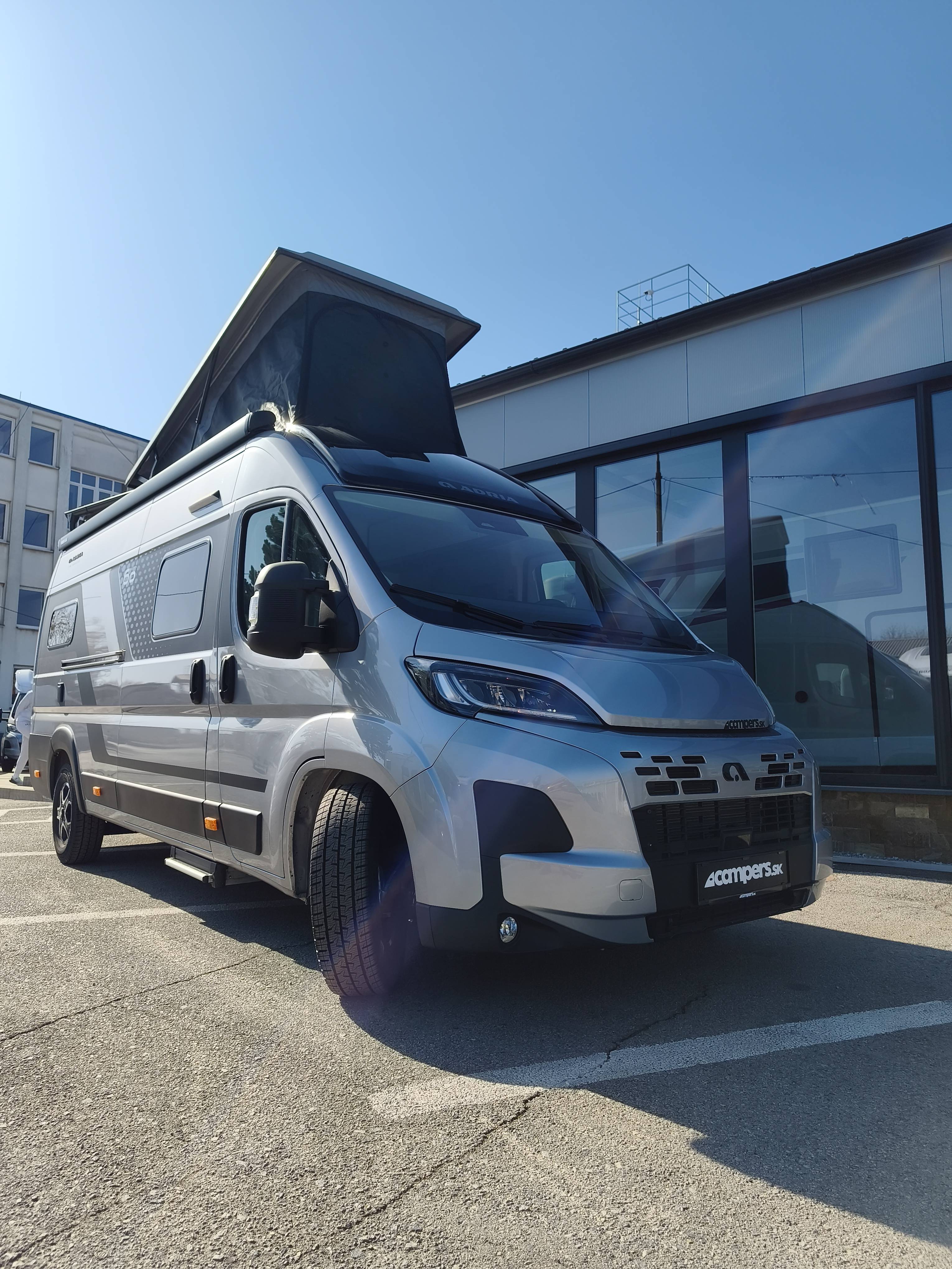 Adria Twin 640 SGX PTR 60Y - 9