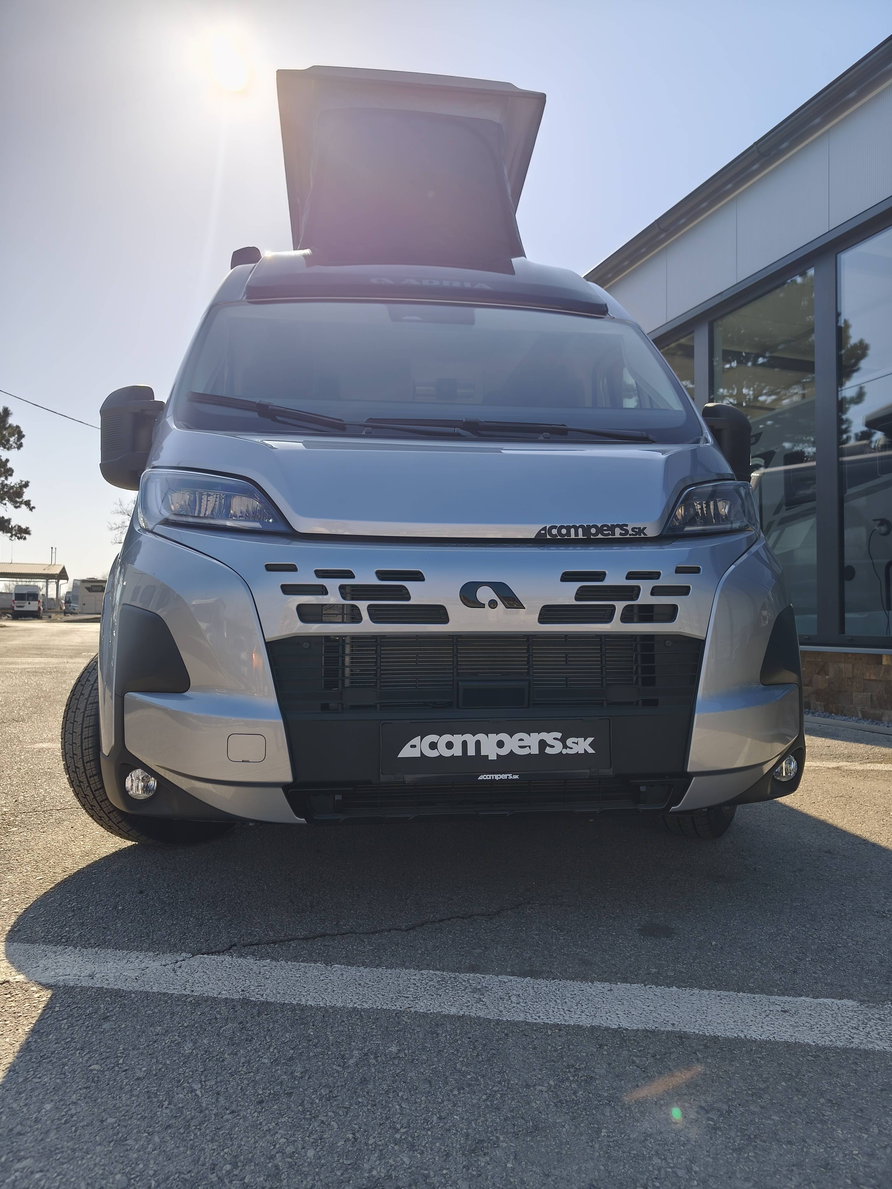 Adria Twin 640 SGX PTR 60Y - 2