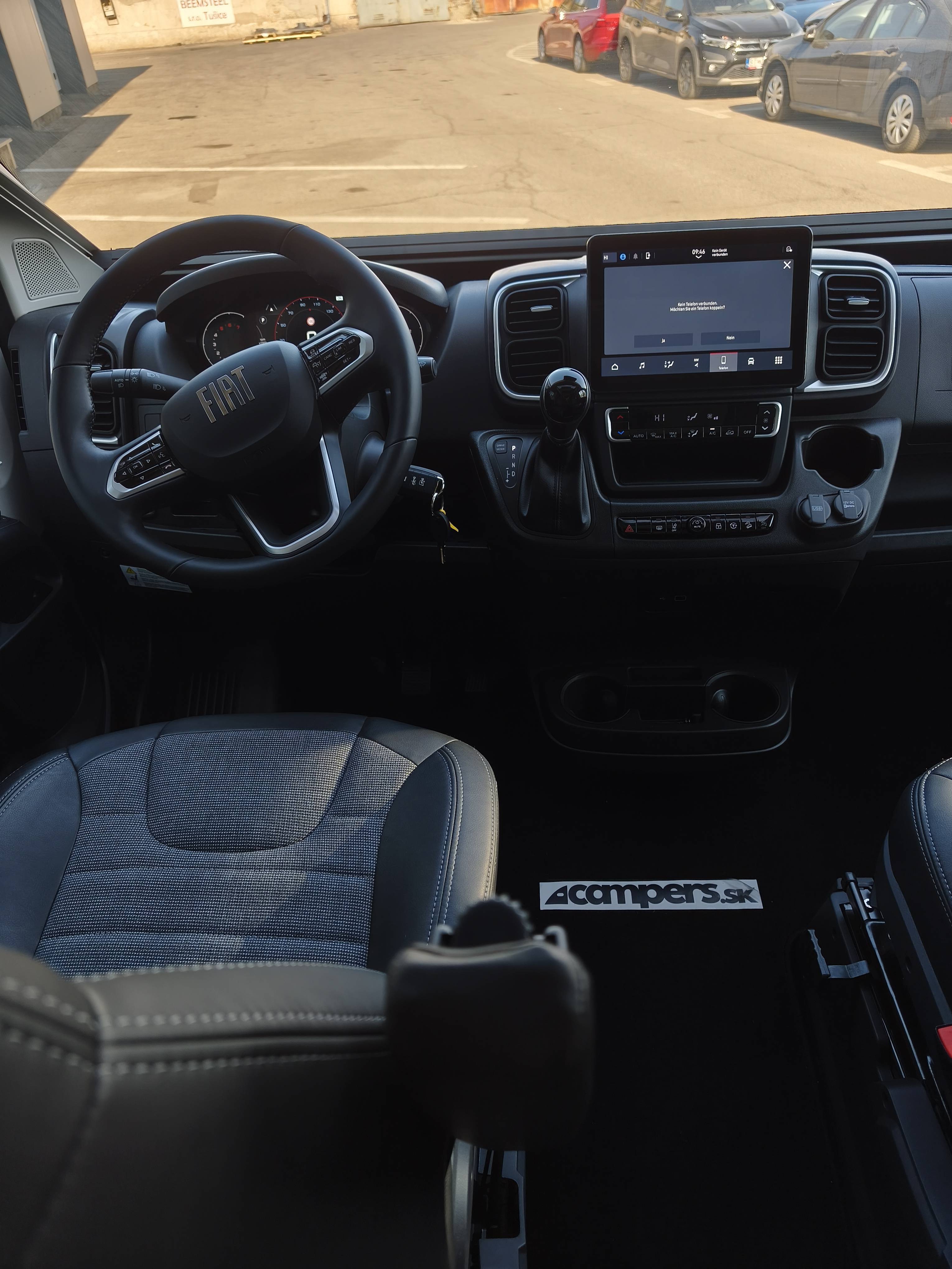 Adria Twin 640 SGX PTR 60Y - 10