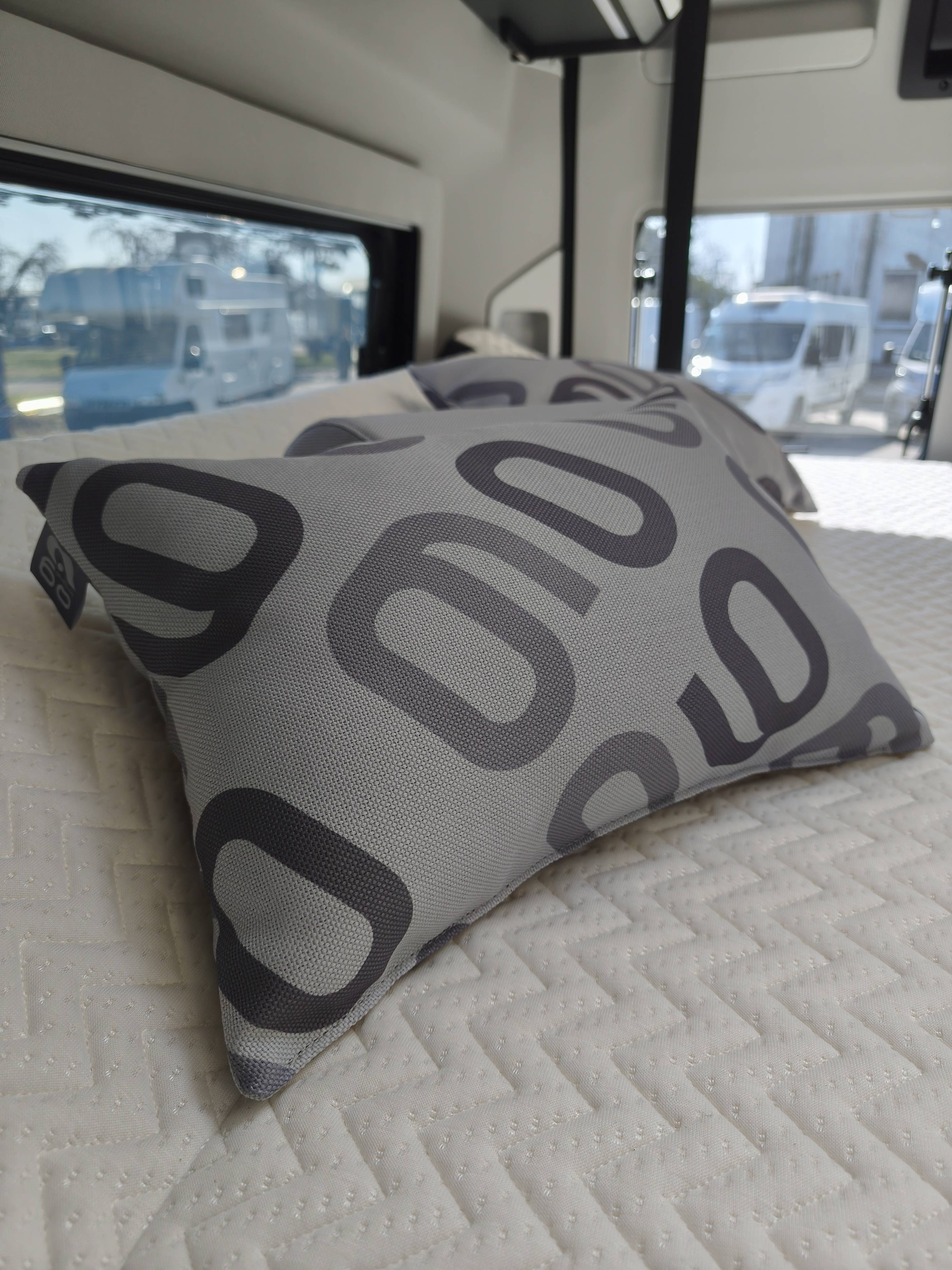 Adria Twin 640 SGX PTR 60Y - 20