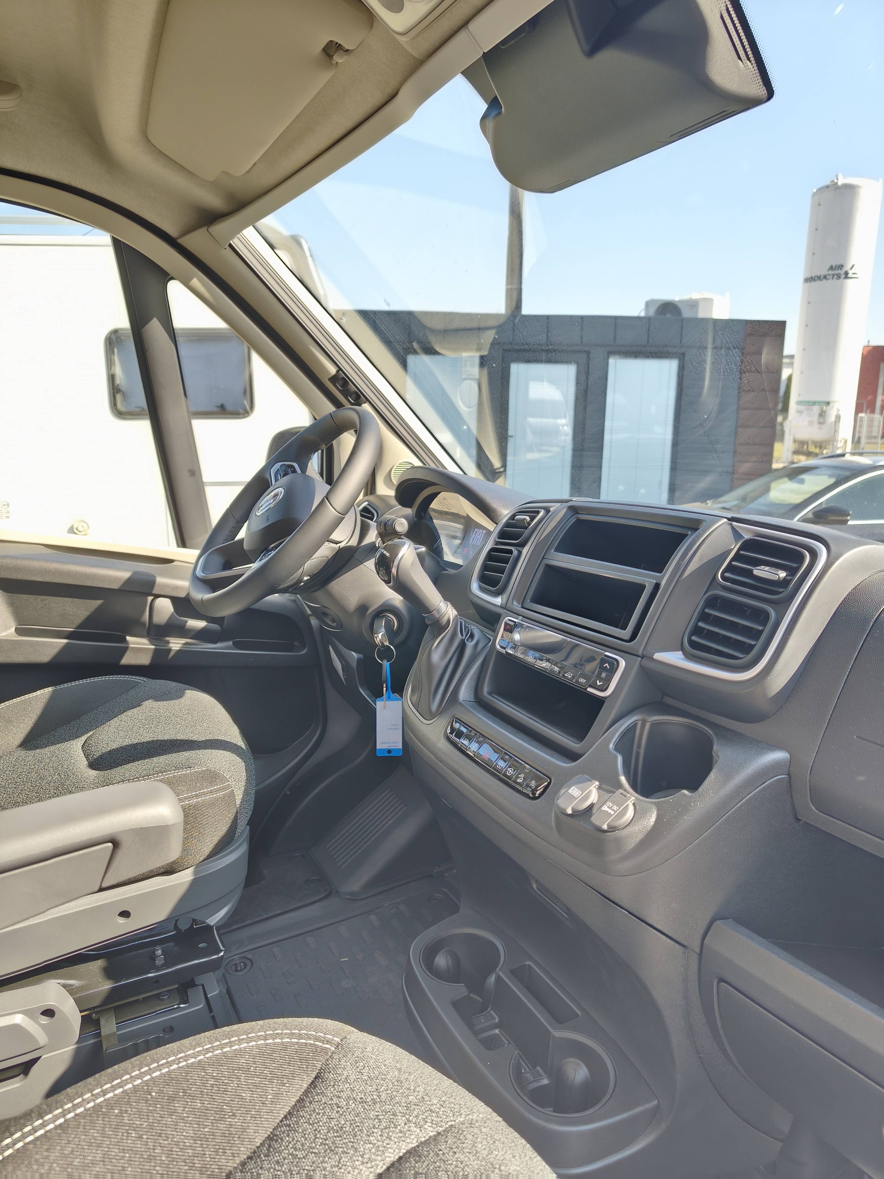 Carado Camper Van CV 640 PRO - 6