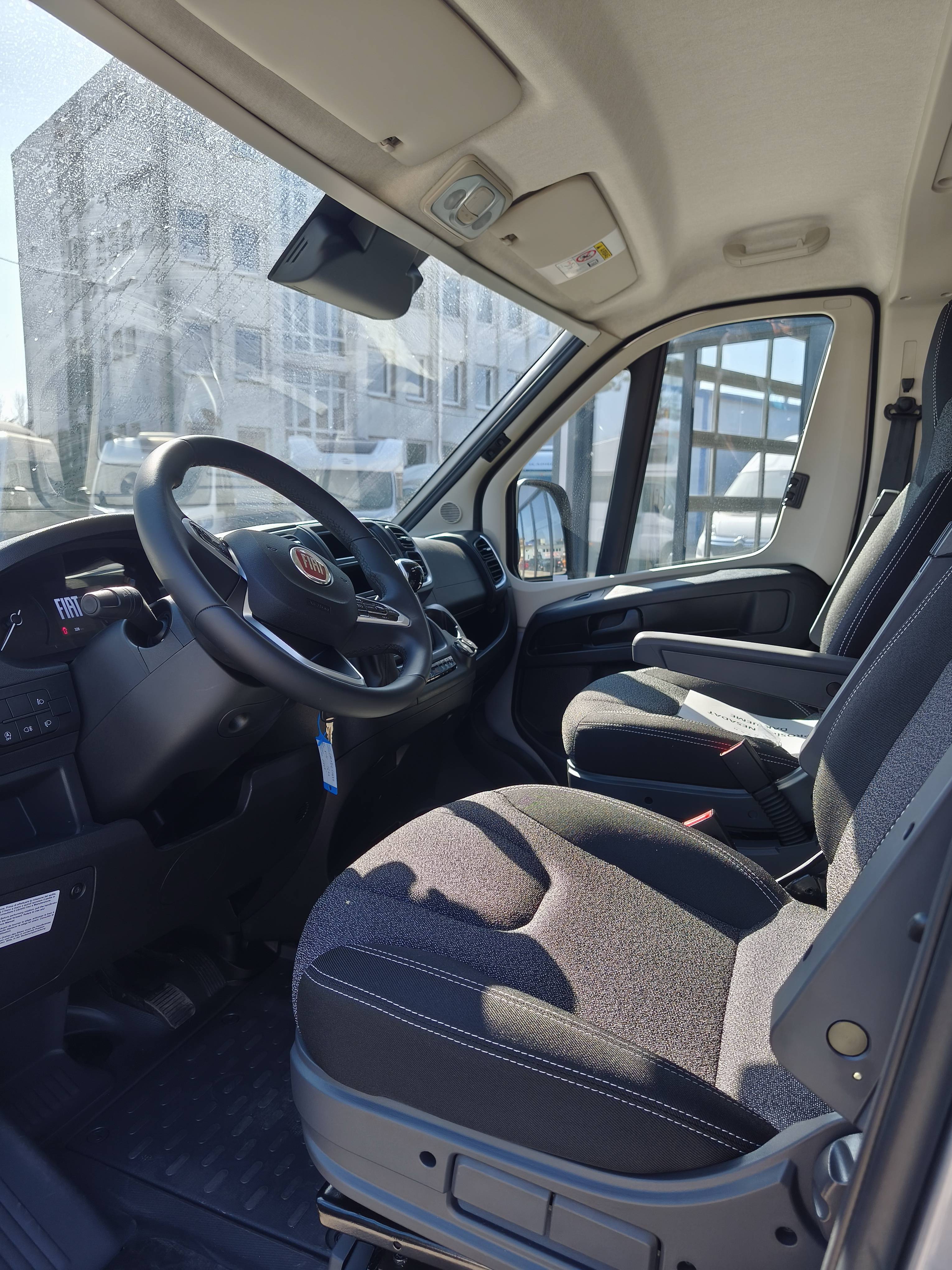 Carado Camper Van CV 640 PRO - 8