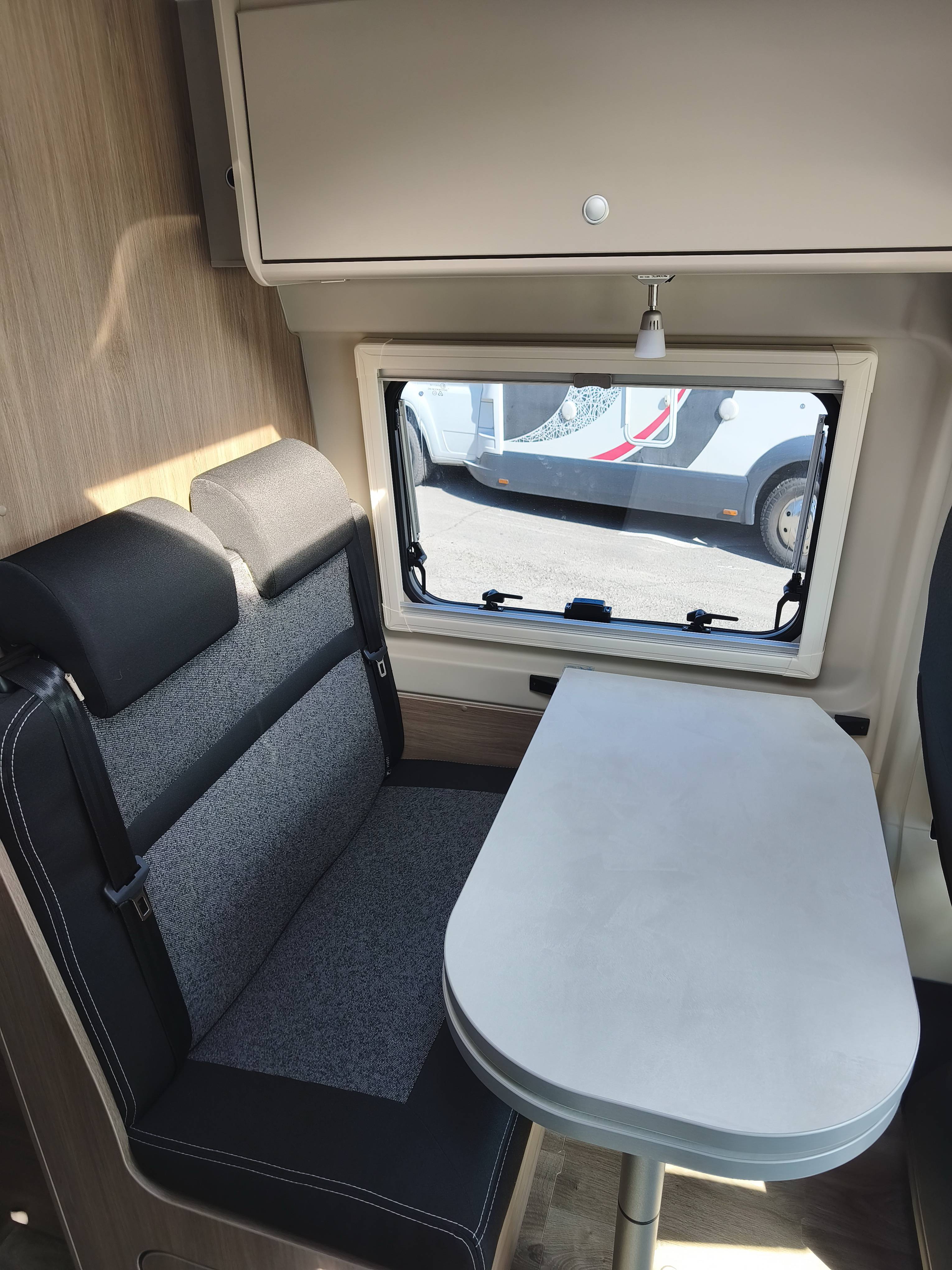 Carado Camper Van CV 640 PRO - 17