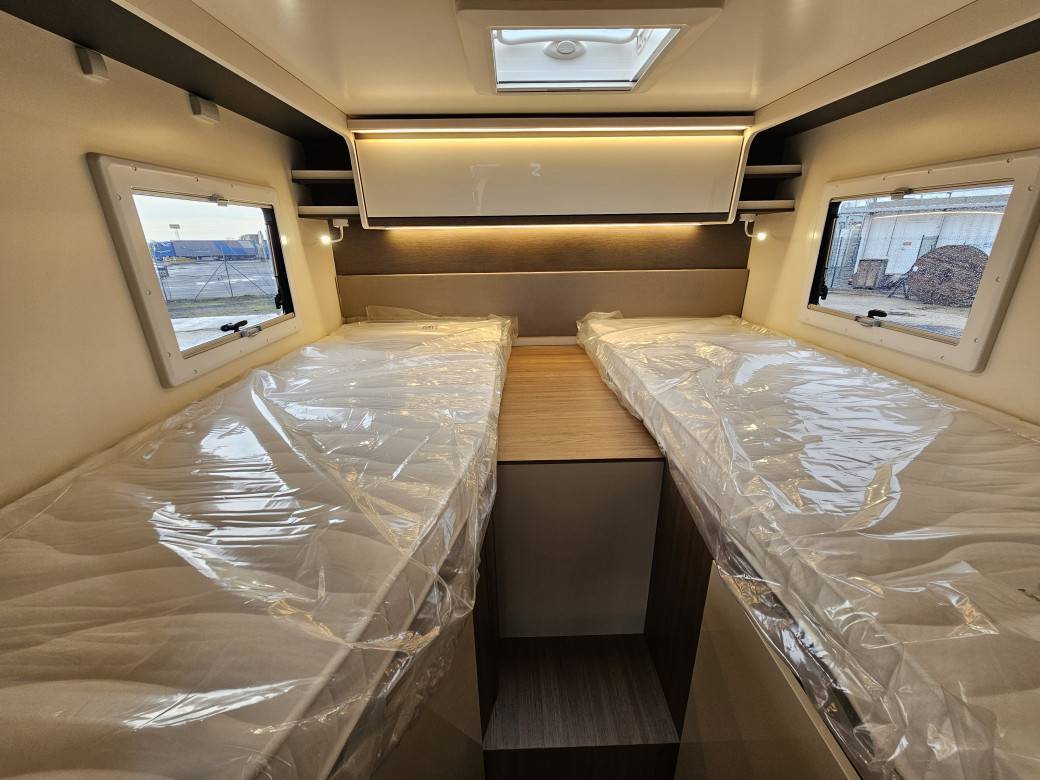 Elnagh Baron Compact 539 - 6