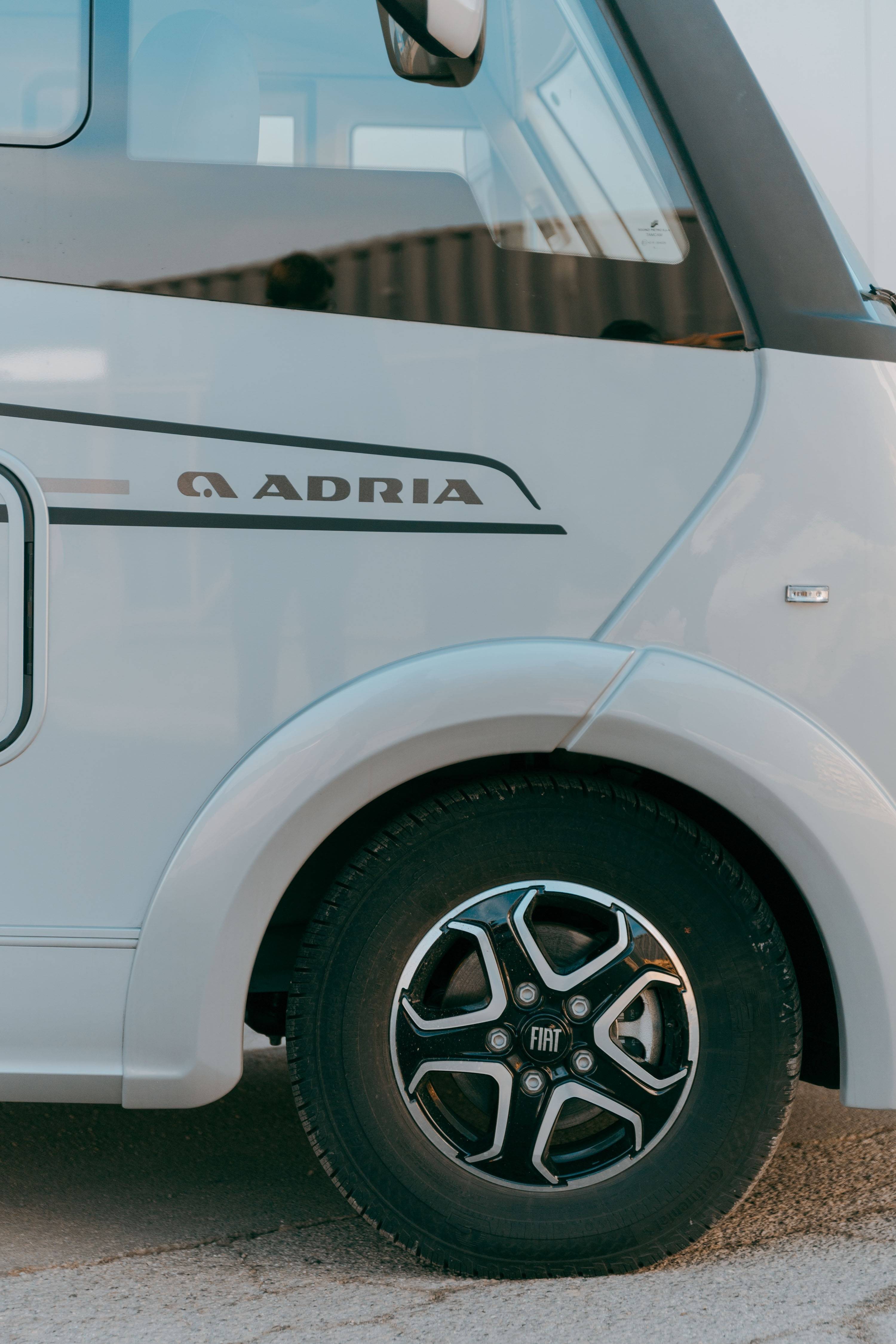 Adria Sonic Supreme DL700 - 5
