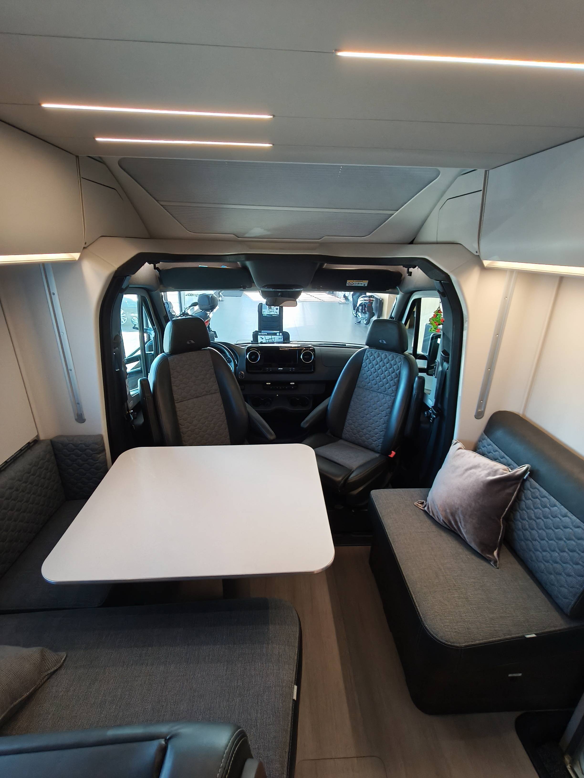 Adria Matrix Supreme 670SL - 9