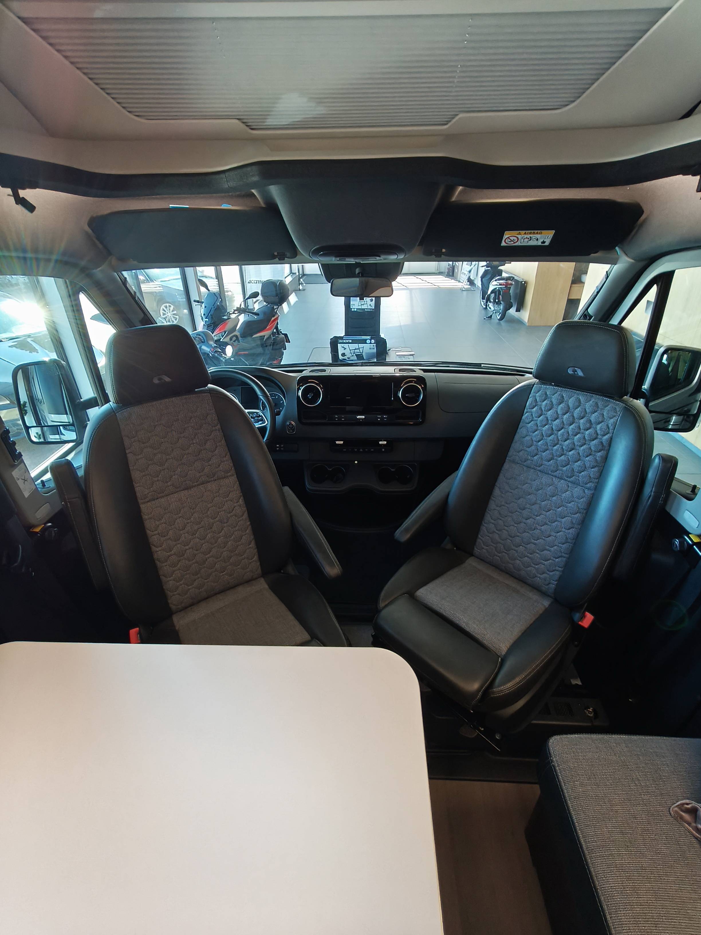 Adria Matrix Supreme 670SL - 8