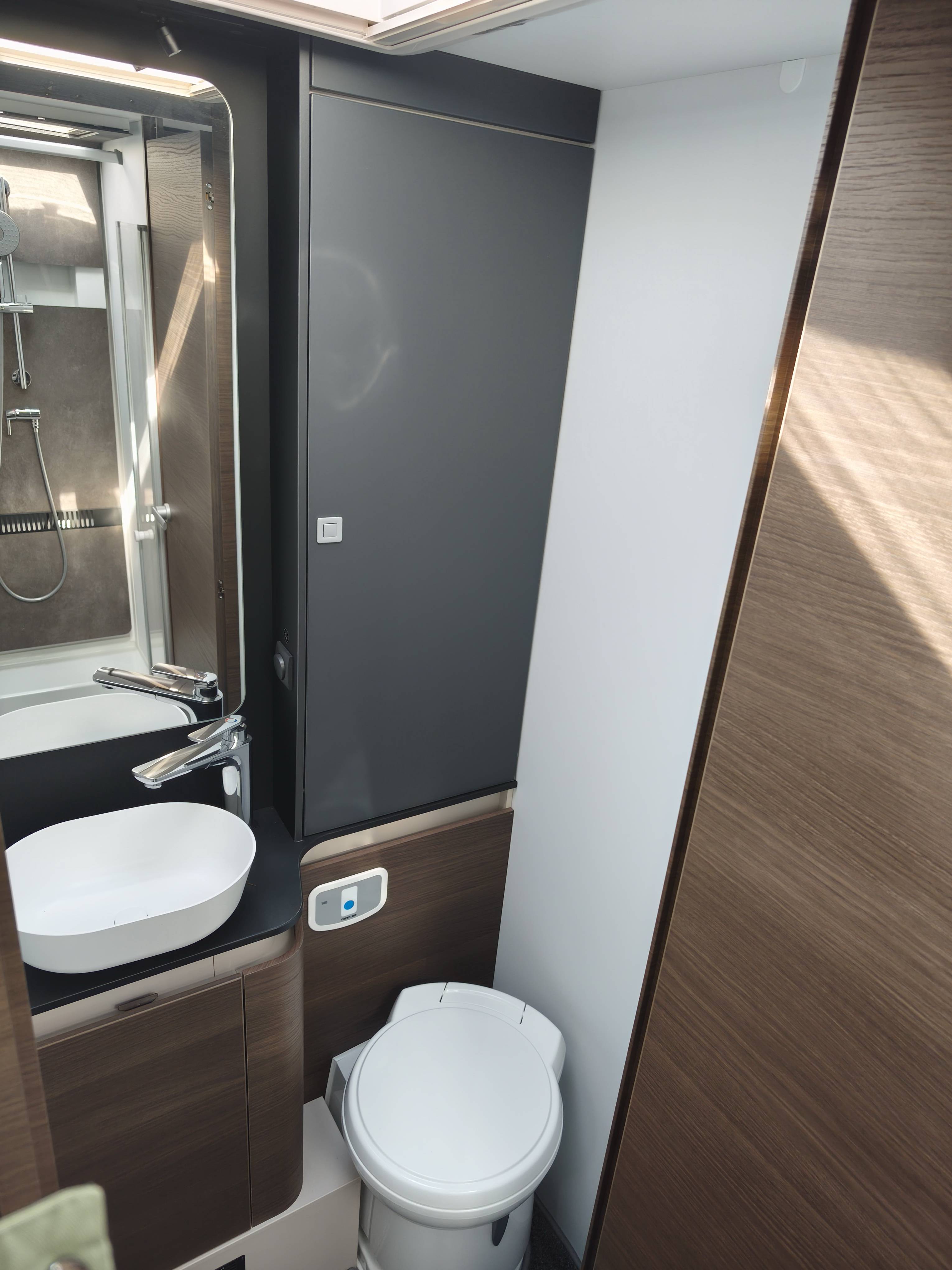 Adria Sonic Supreme DL700 - 17
