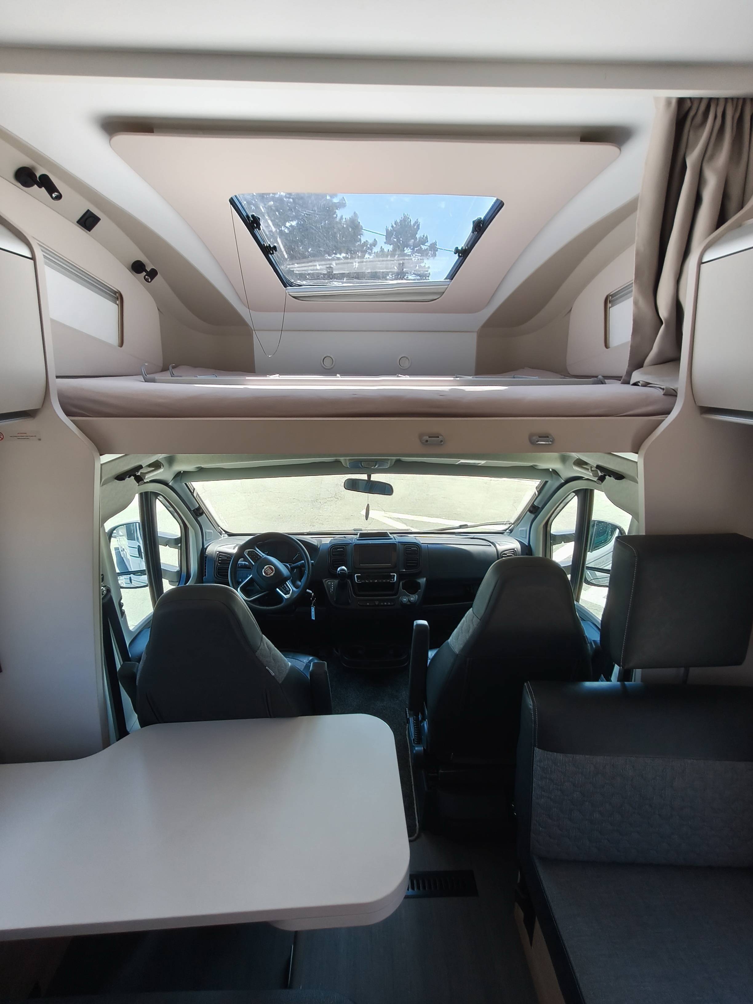 Adria Coral XL 660SL Axess KS523GE - 10