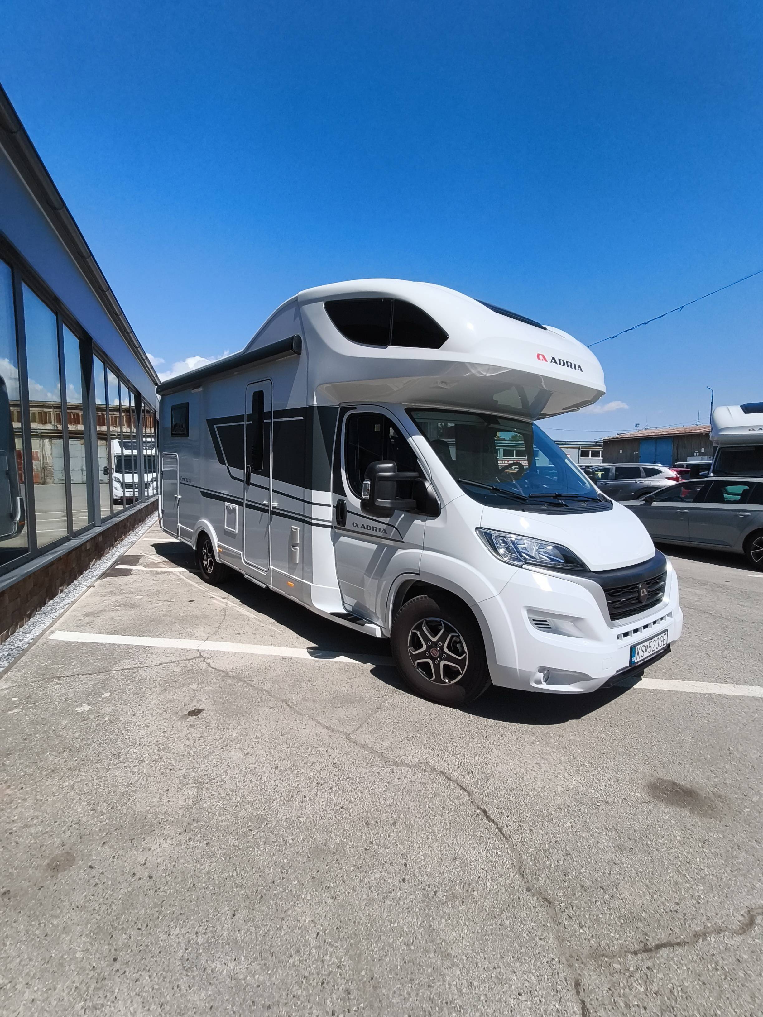 Adria Coral XL 660SL Axess KS523GE - 1