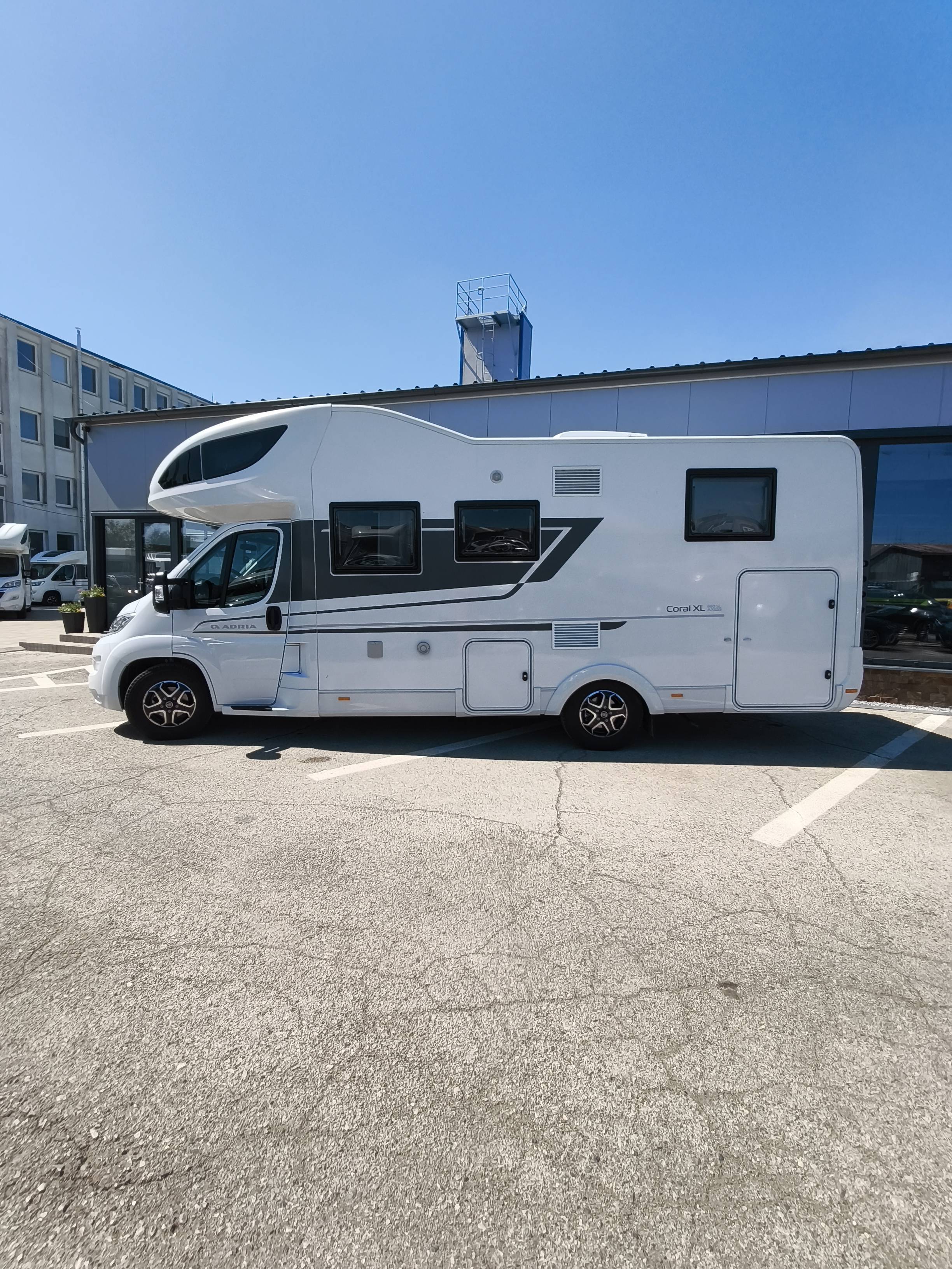 Adria Coral XL 660SL Axess KS523GE - 3