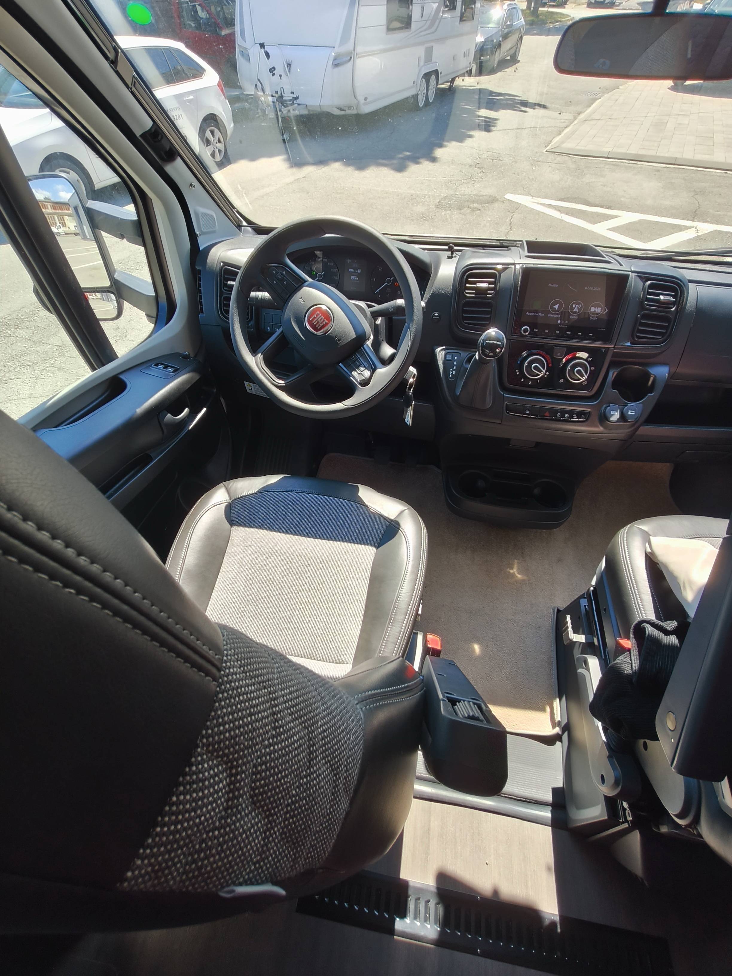 Adria Matrix 670SL AA764JF - 8