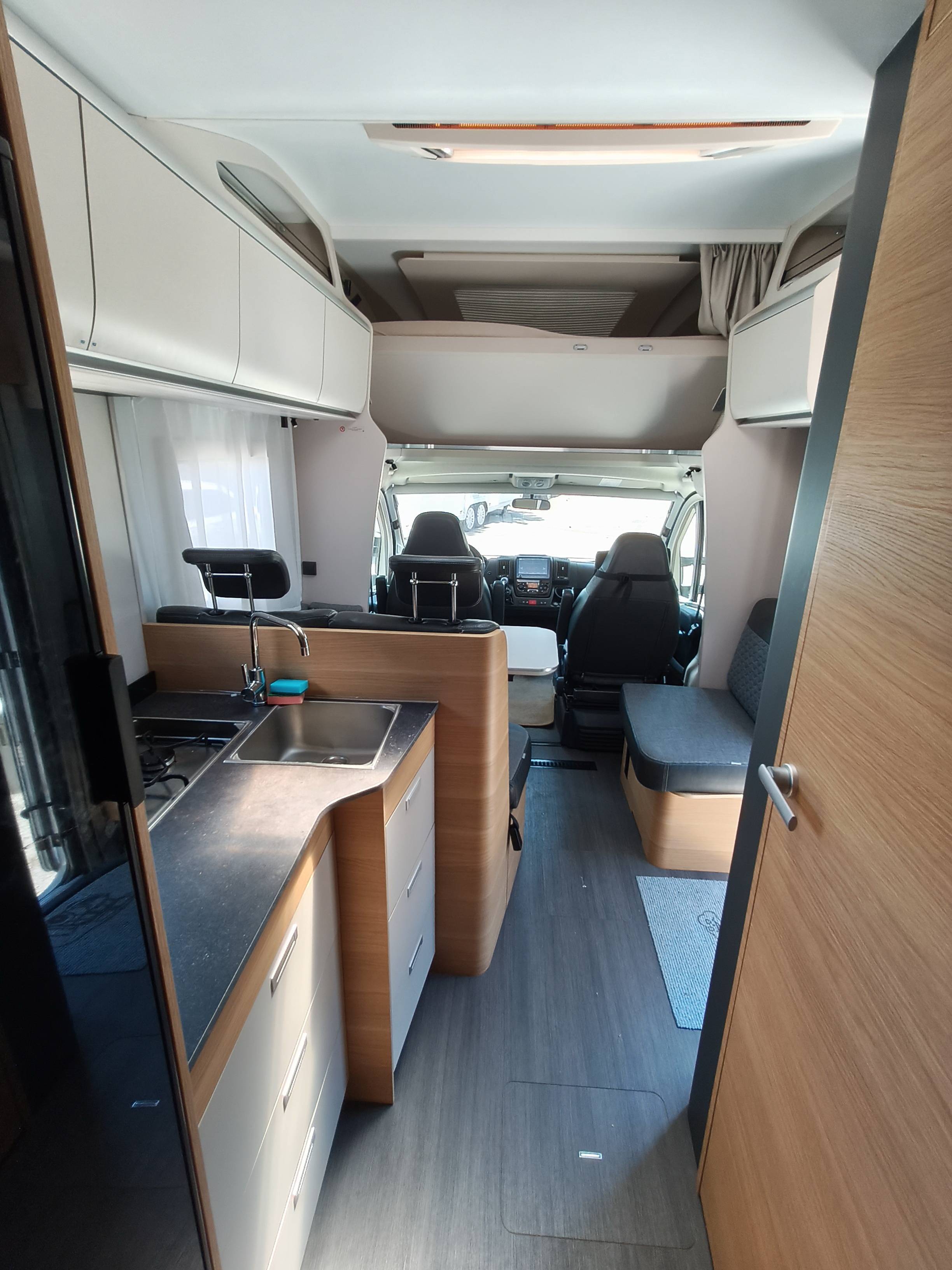 Adria Coral XL 660SL AA772JF - 20