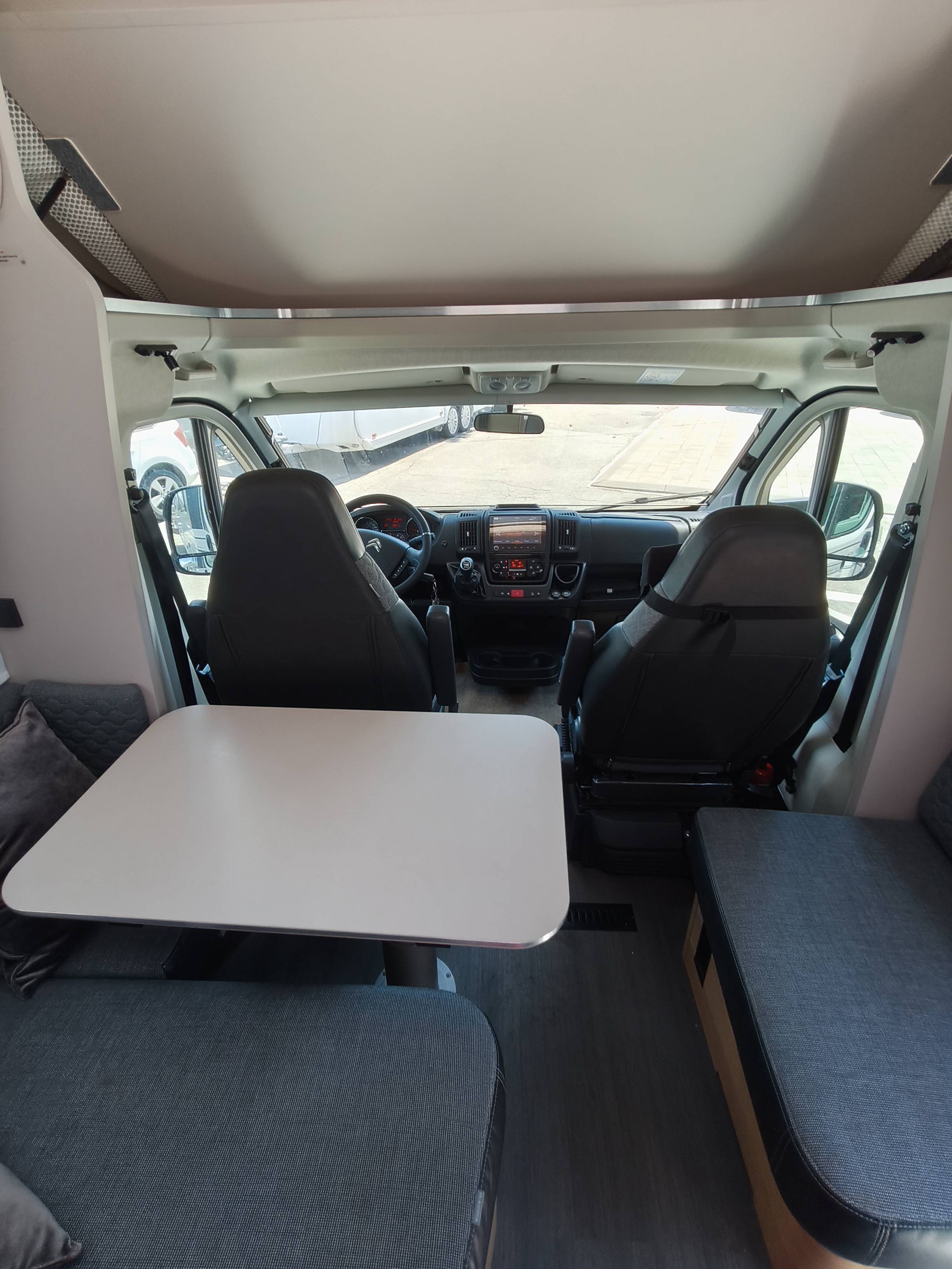 Adria Coral XL 660SL AA772JF - 13