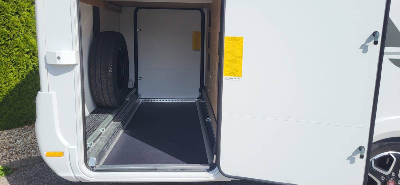 Adria Coral XL Plus - 7