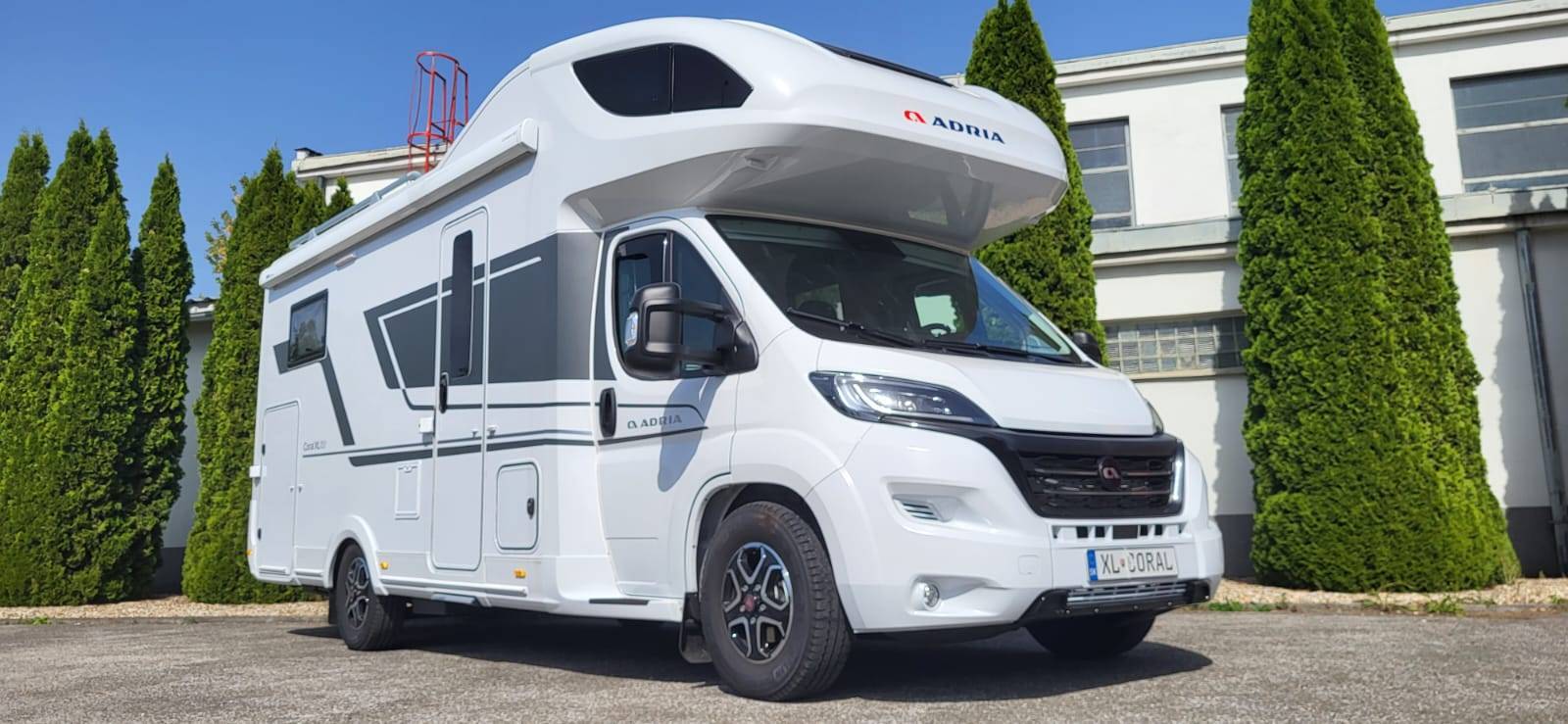 Adria Coral XL Plus - 1