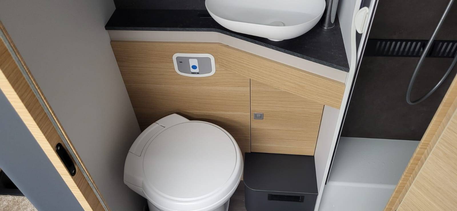 Adria Coral XL Plus - 21