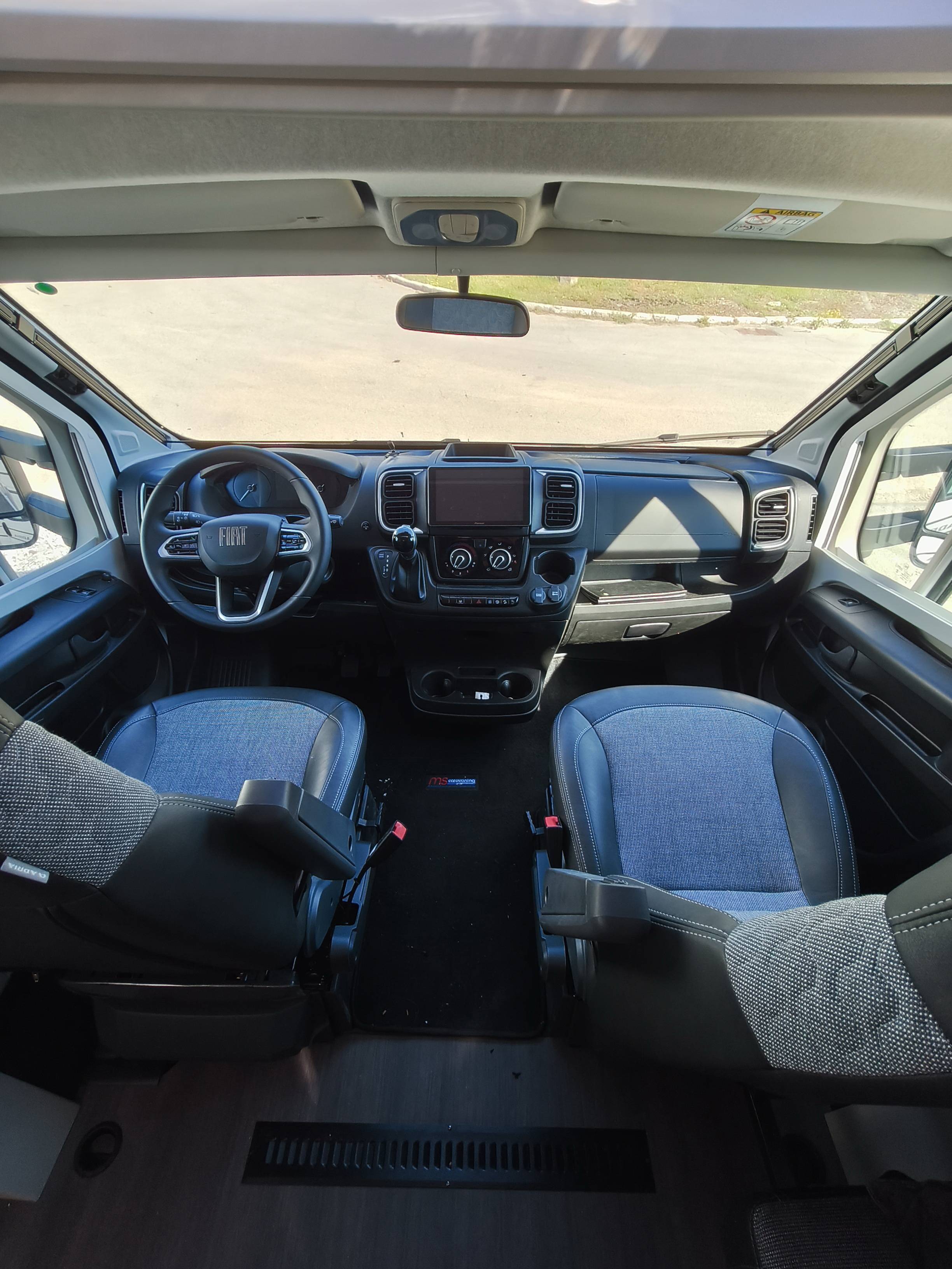 Adria Matrix Axess 670SL - 4