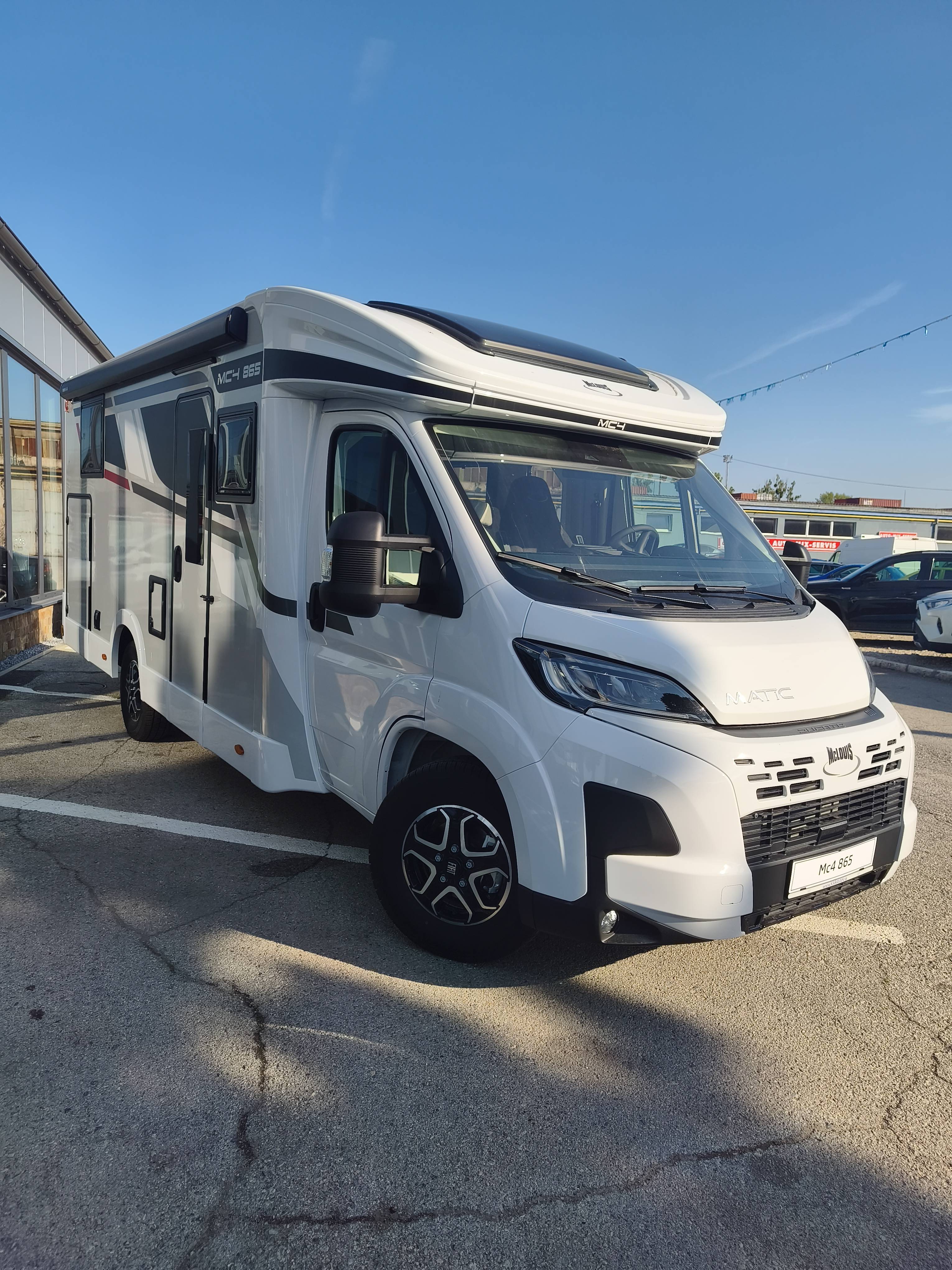 McLouis MC4 865 - 28