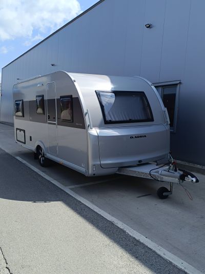 NA CESTE K NÁM : LIMITOVANÁ EDÍCIA na 60. výročie Adrie - Adria Altea 552 PK