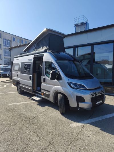 NOVINKA : LIMITOVANÁ EDÍCIA na 60. výročie Adrie - Adria TWIN SGX PTR 60Y